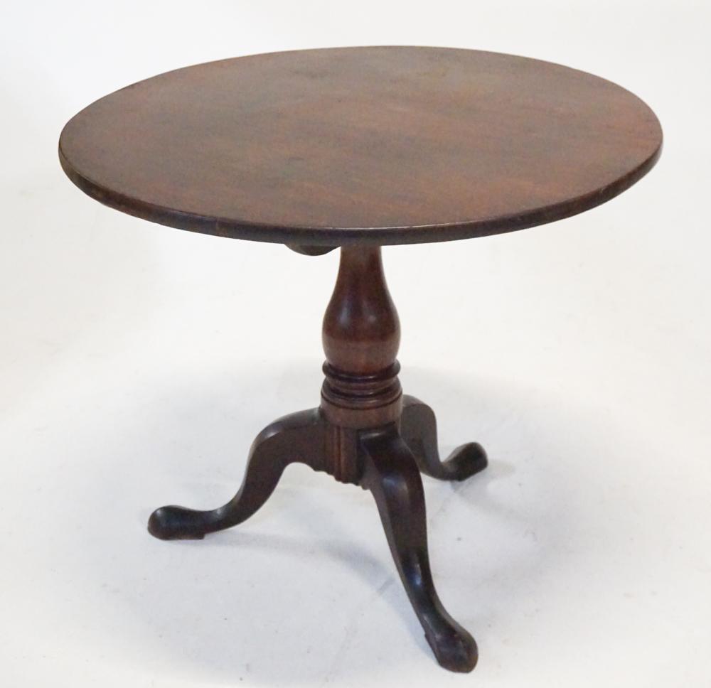 Queen Anne Mahogany Tea Table (1 of 3)