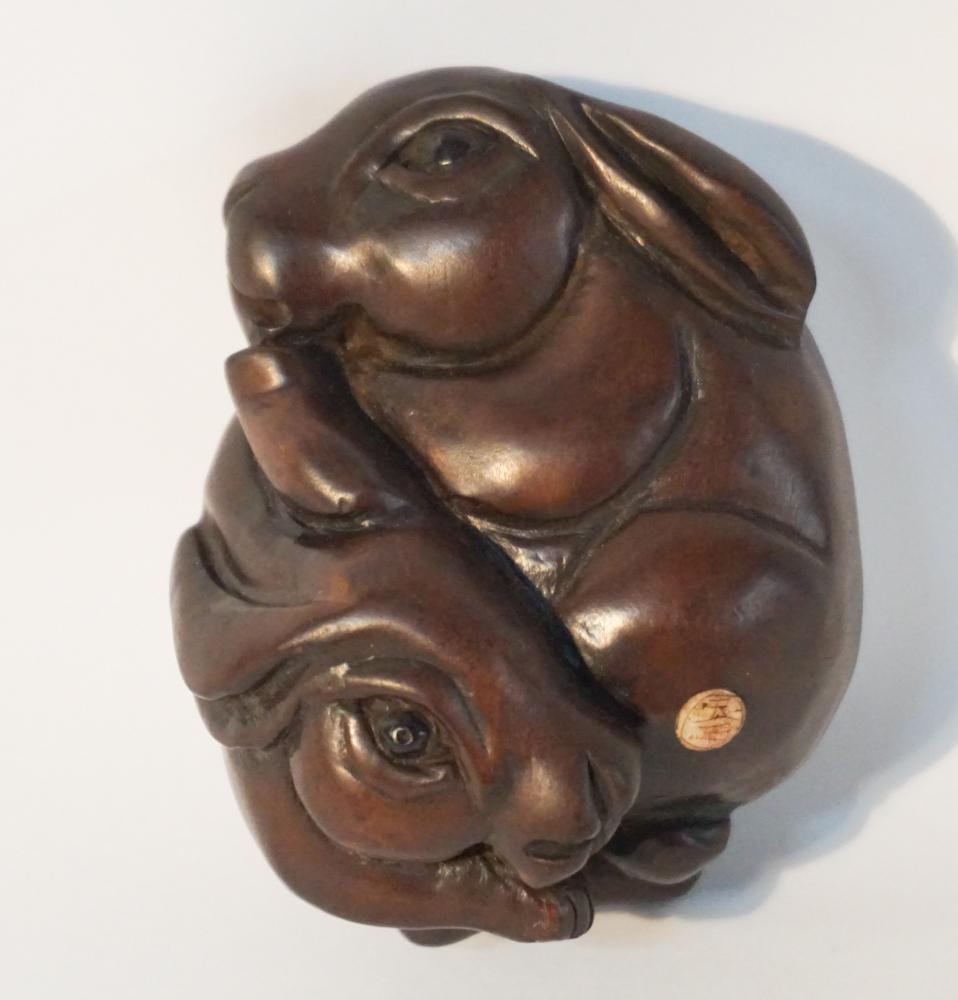 Antique Japanese Carved Hardwood Netsuke Figure (1 of 2)