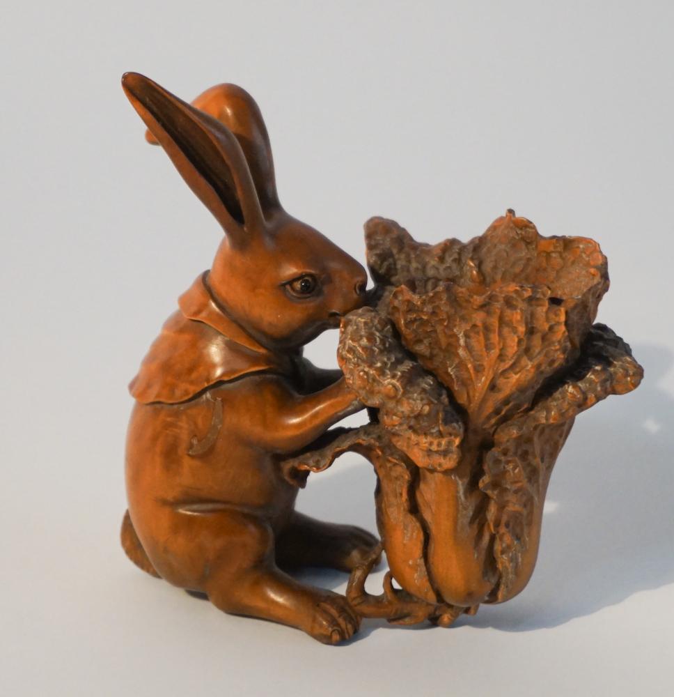 Very Fine Antique Chinese Carved Netsuke Rabbit (1 of 4)
