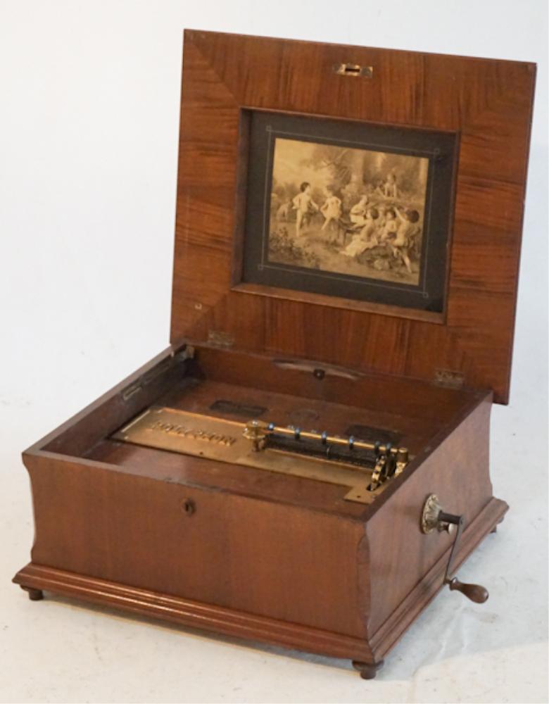 Antique Polyphon Mahogany Music Box (1 of 4)