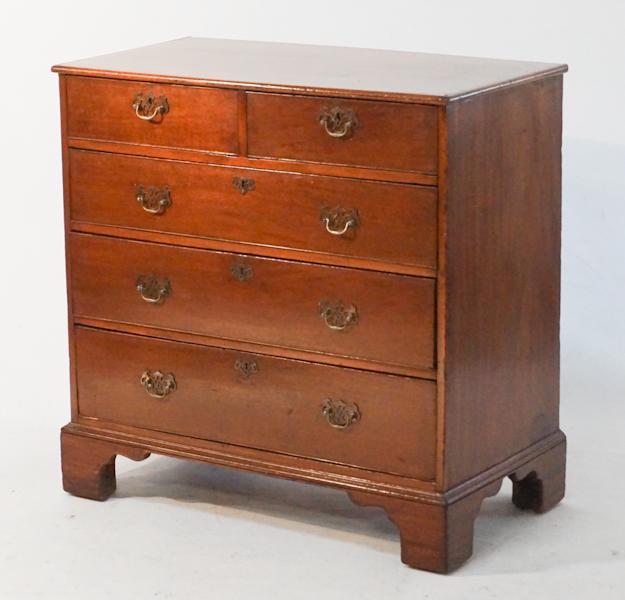 Chippendale Mahogany Chest of Drawers (1 of 4)