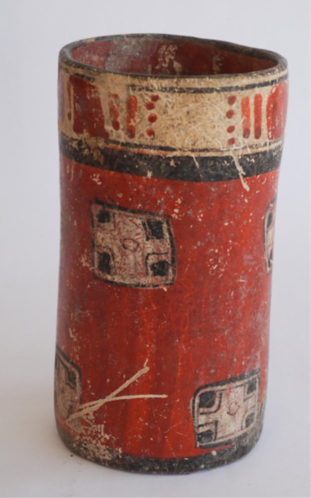 Fine Period PreColumbian Decorated Pottery Jar (1 of 5)
