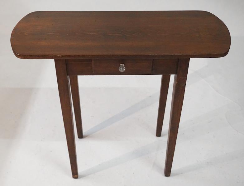 American Federal Turned Wood Four Poster Bed: Circa 1820. Having nicely turned post and well grained headboard. the bed will take a 70" x 48" mattress