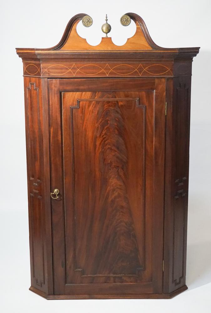 British George III Mahogany Hanging Corner Cabinet (1 of 5)