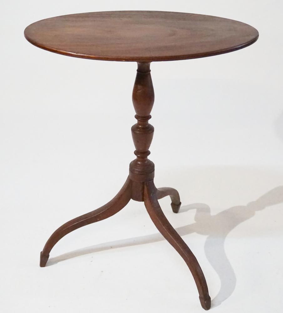 American Federal Mahogany Tilt Top Candle Stand (1 of 4)