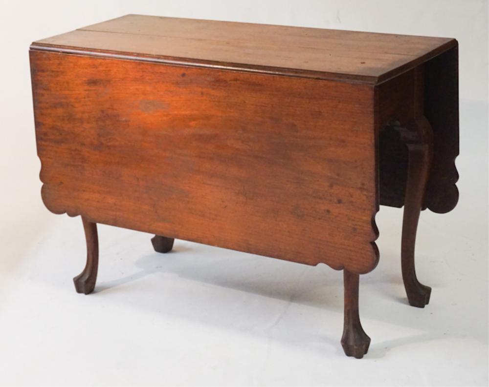 American Queen Anne Carved Walnut Drop Leaf Table (1 of 6)