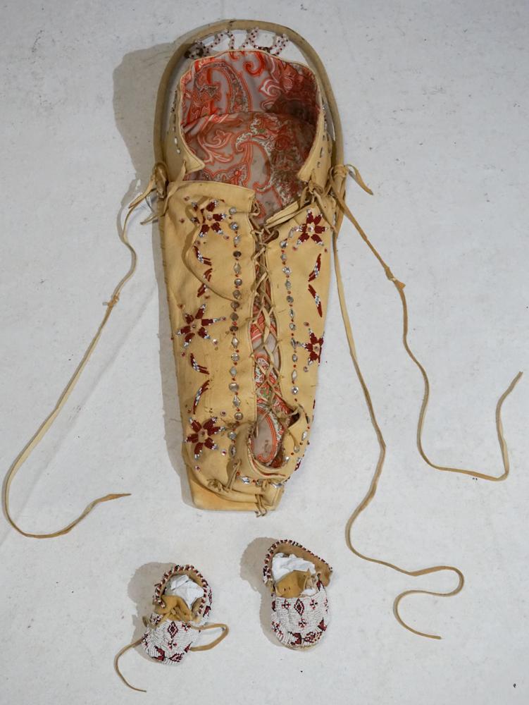 Native American Beadwork Papoose & Moccasins (1 of 4)