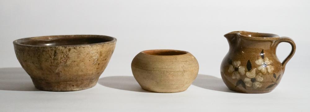 Collection Antique Southern Art Pottery Vessels (1 of 4)