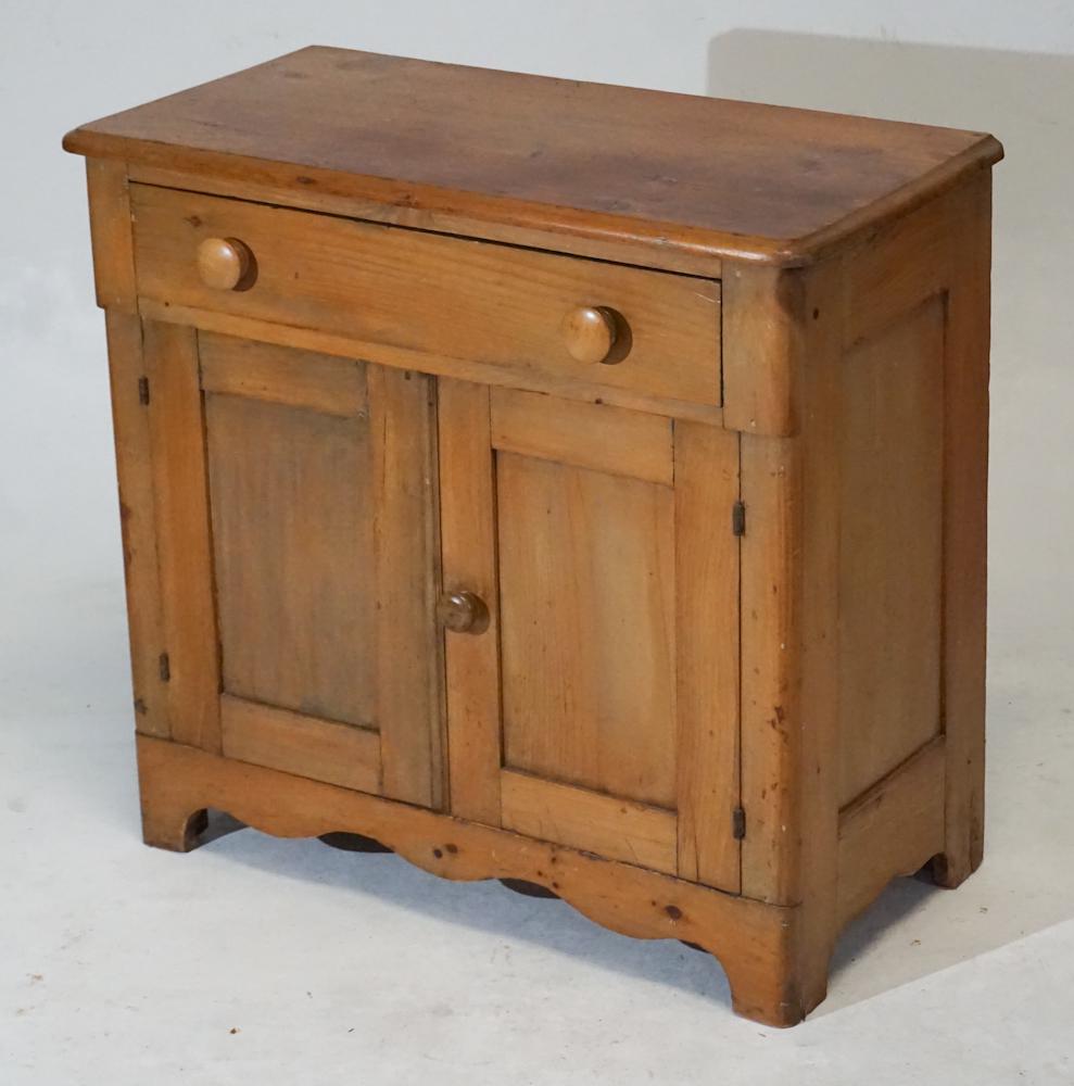 American Country Classical Pine Side Cabinet (1 of 3)