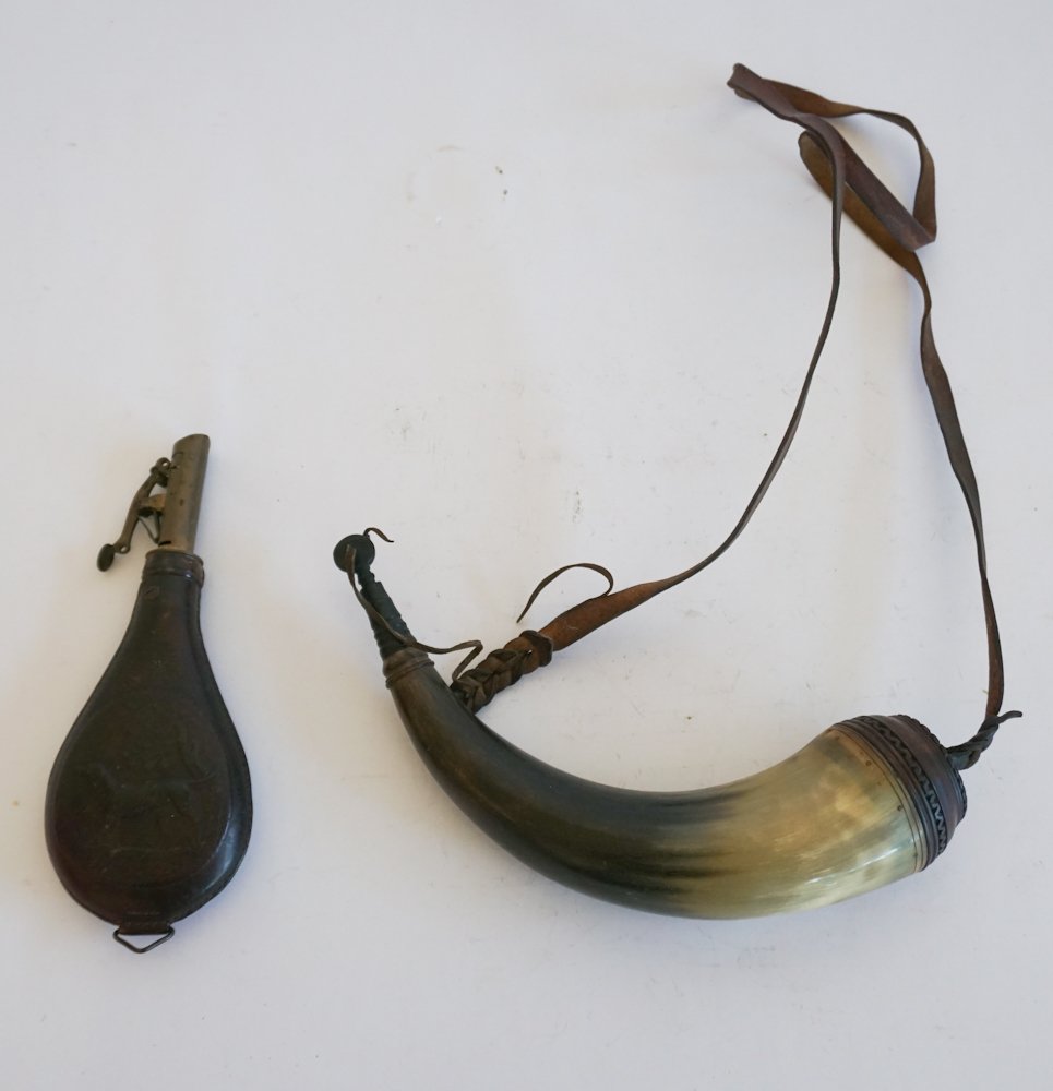 Antique Carved Horn Powder Flask (1 of 3)