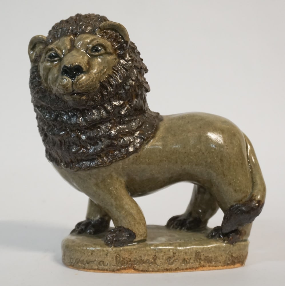 Southern Stoneware Figural Lion (1 of 4)