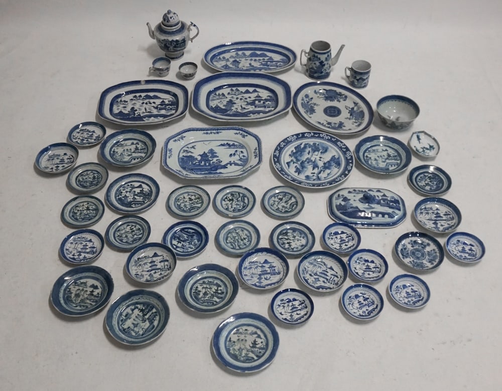 Antique Chinese Canton Porcelain Articles (1 of 11)