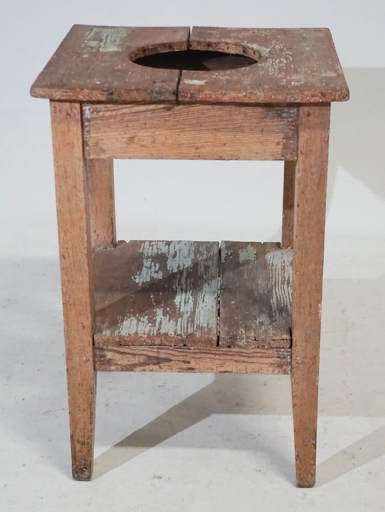 Antique Country Federal Yellow Pine WashStand (1 of 2)