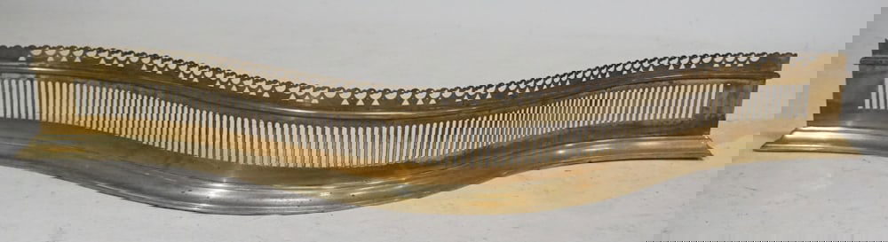 Antique English Edwardian Brass Fire Fender (1 of 1)