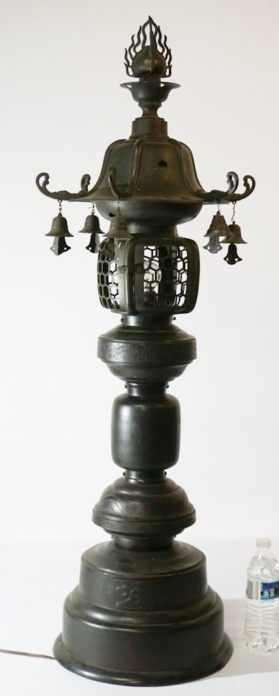 Japanese Bronze Pagoda Table or Temple Lamp (1 of 4)