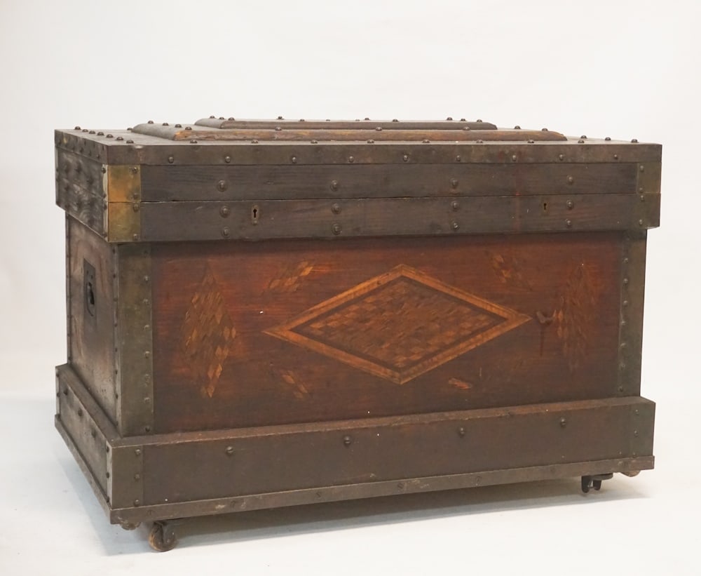 American Inlaid Mixed Wood Carpenters Chest (1 of 10)