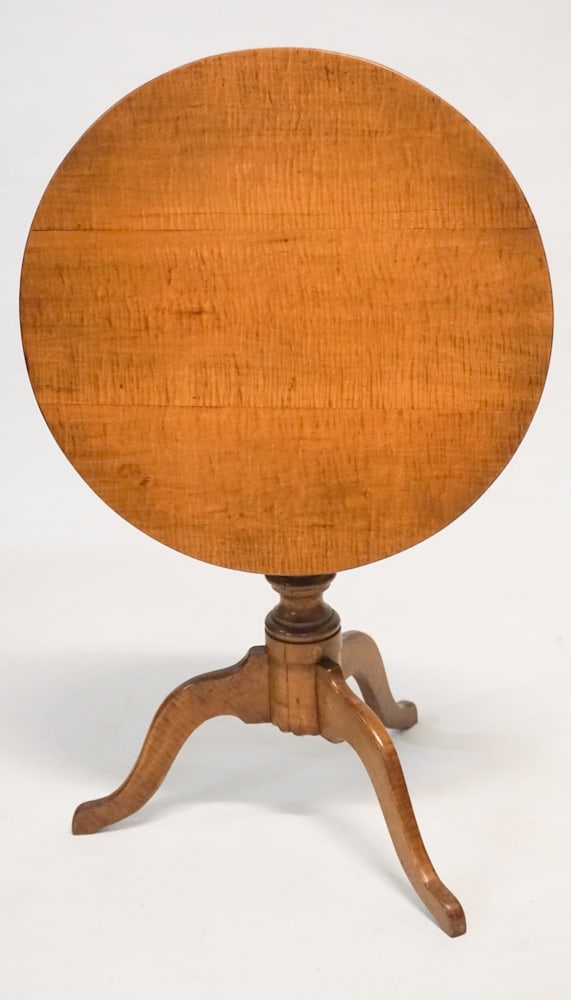 American Federal Tiger Maple Tilt Top Tea Table (1 of 3)