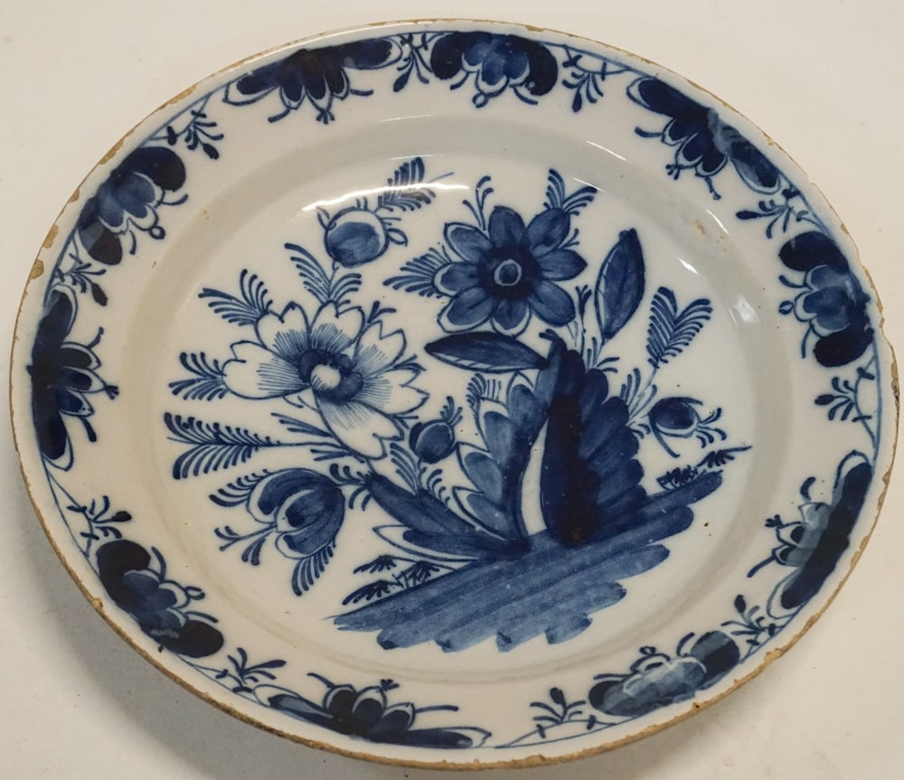 Handsome 18th Century Delft Pottery Charger (1 of 2)