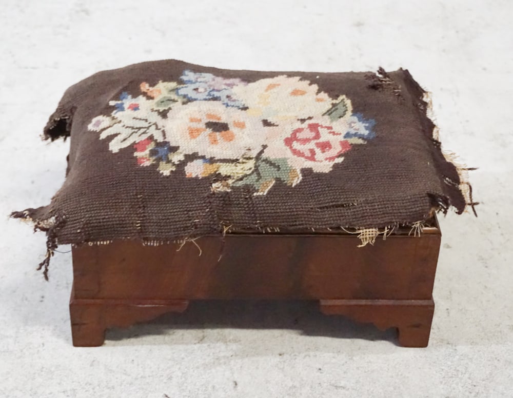 English Carved Chippendale Style Foot Stool (1 of 2)