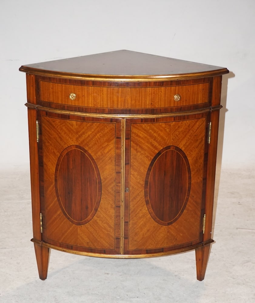 Maitland Smith English Edwardian Style Corner Stan (1 of 5)