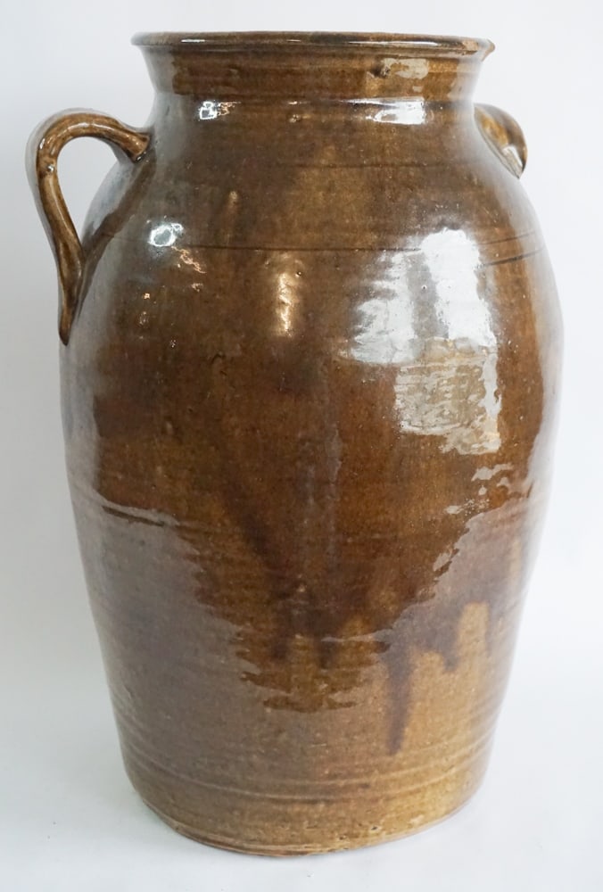 Southern Stoneware Churn (1 of 4)