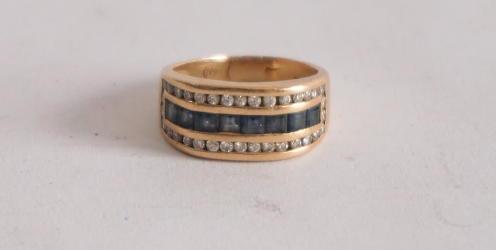 Elegant 18k Gold, Diamond & Sapphire Ring (1 of 3)