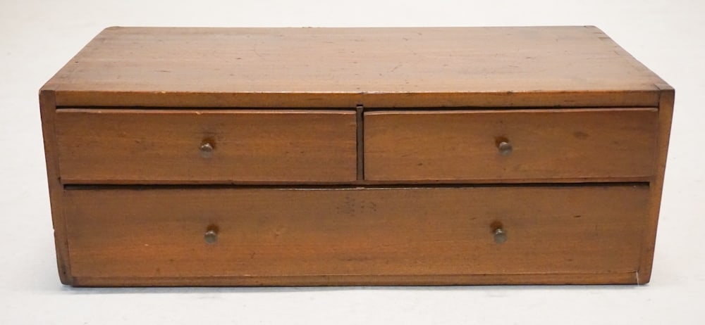 Hepplewhite Mixed Wood Table or Chest Top Box (1 of 3)