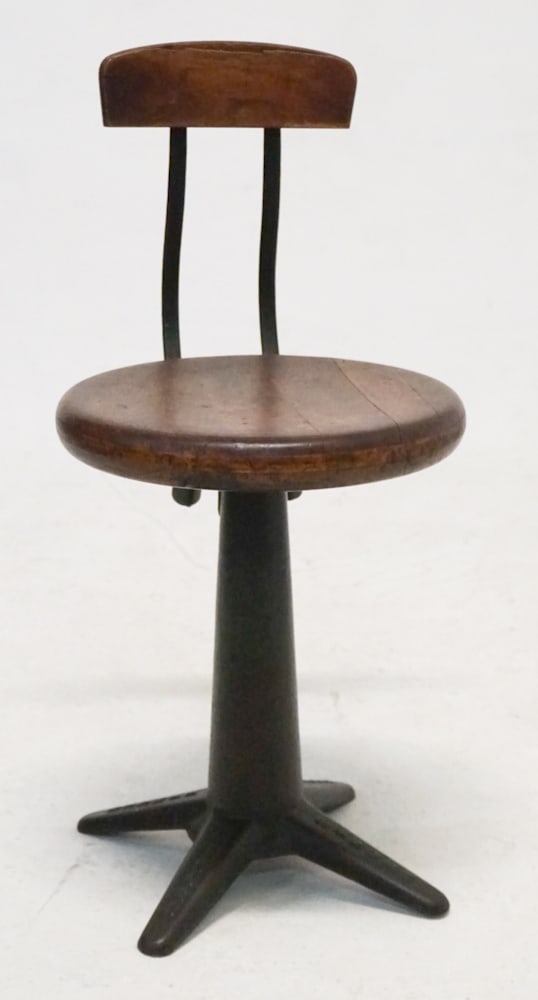 Antique Singer Sewing Chair or Stool (1 of 3)