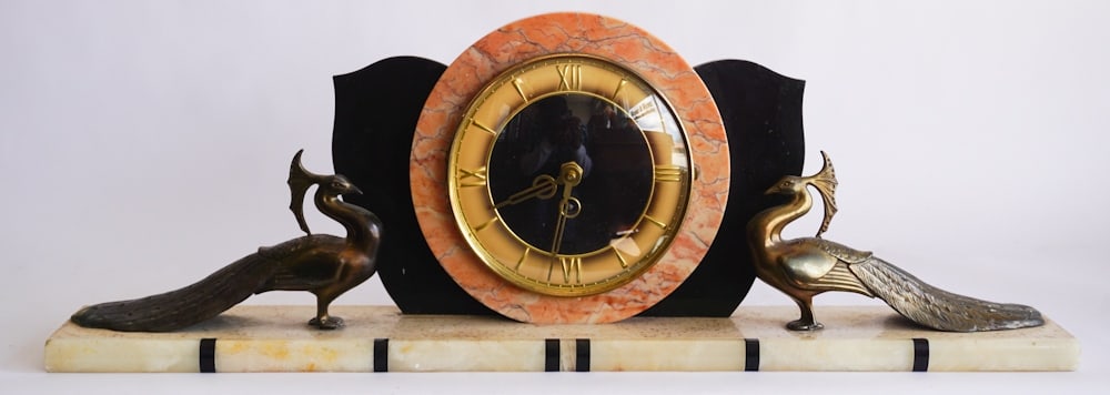 French Art Deco Marble & Brass Mantle Clock (1 of 3)