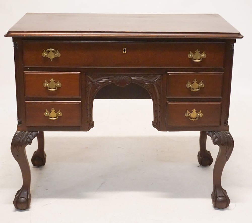 Chippendale Style Mahogany Lowboy Dressing Table (1 of 6)