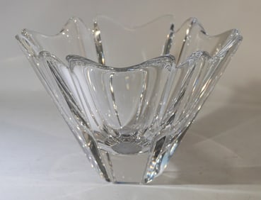 Handsome Flared Art Glass Crystal Centerpiece