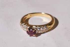 Charming 14k Gold Diamond & Ruby Ring