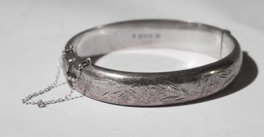 Elegant English Chased Silver Bangle Bracelet