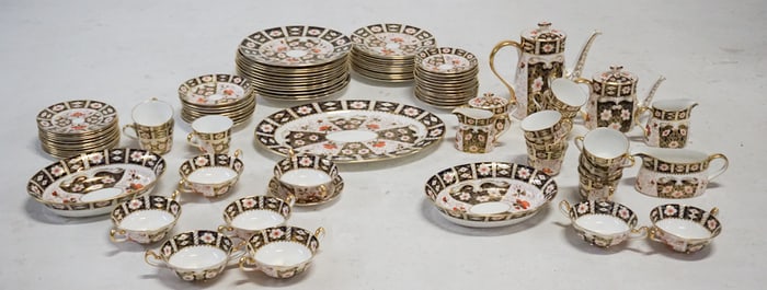 Nice Large Set English Royal Crown Derby Porcelain