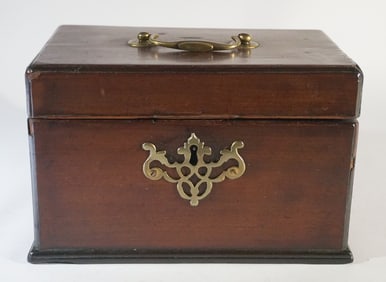 Handsome English George III Mahogany Tea Caddy