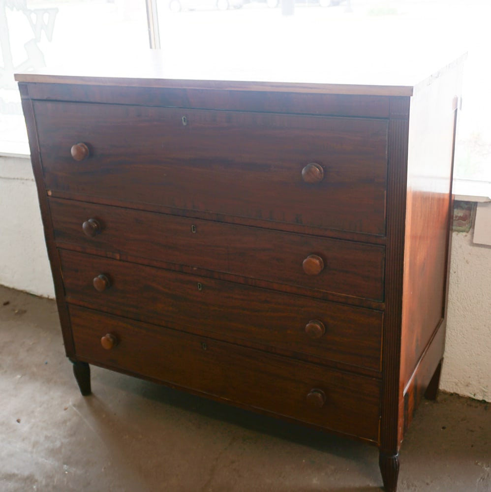 English George III Figured Mahogany Chest (1 of 3)