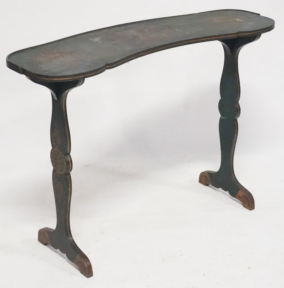 English Regency Style Chinoiserie Kidney Desk: Circa 1900. Very nicely hand painted example with trestle style legs. Very nice old surface which presents itself well. H26 1/2" W38" D14" Sold from the collection of the Williams family of Augusta, G