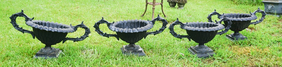 Set Antique Cast Iron Classical Garden Urns (1 of 2)