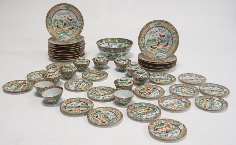 Fine Large Set Chinese Canton Rose Medallion (1 of 3)