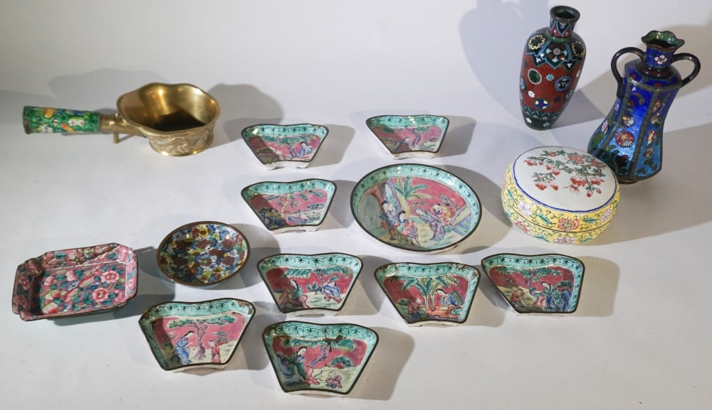 Collection Antique Chinese Enamel Articles (1 of 9)
