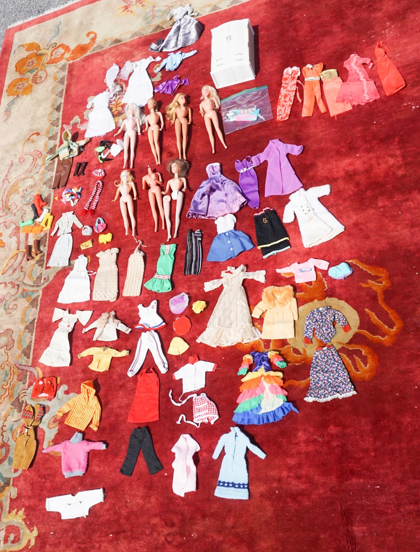 Vintage Barbie Dolls, Clothing & Accessories (1 of 11)
