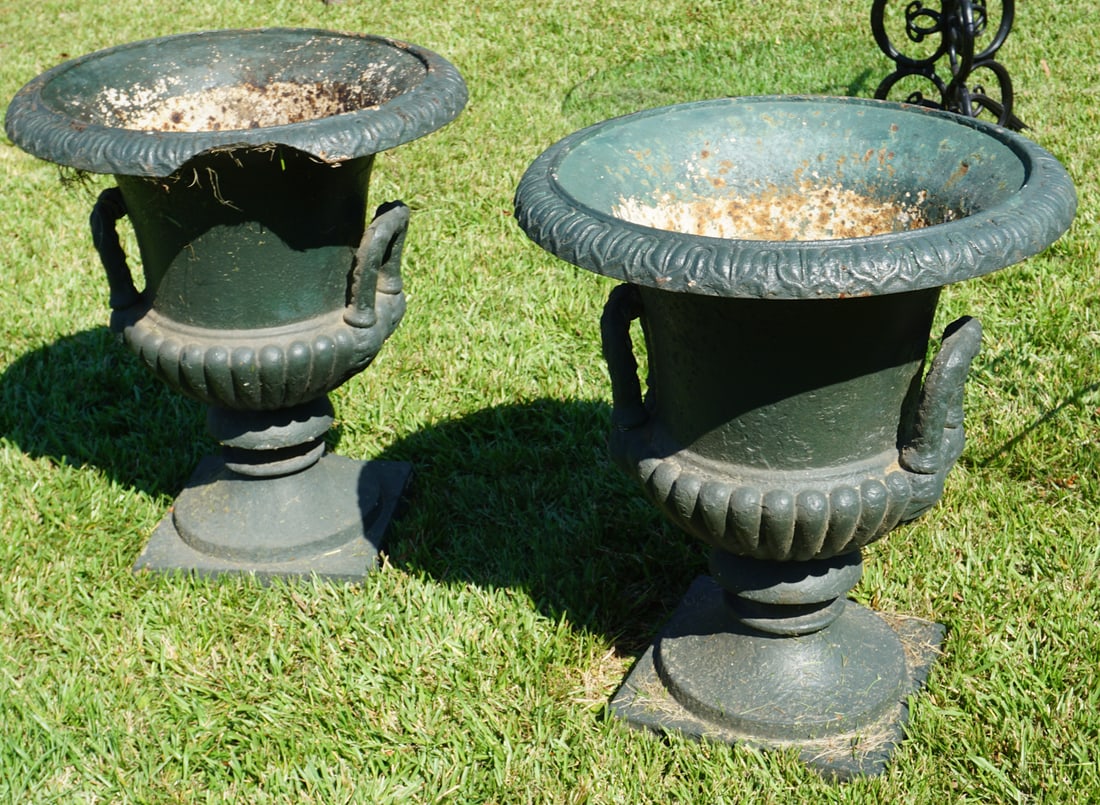 Fine Slight Pair of Antique Cast Iron Classical (1 of 4)