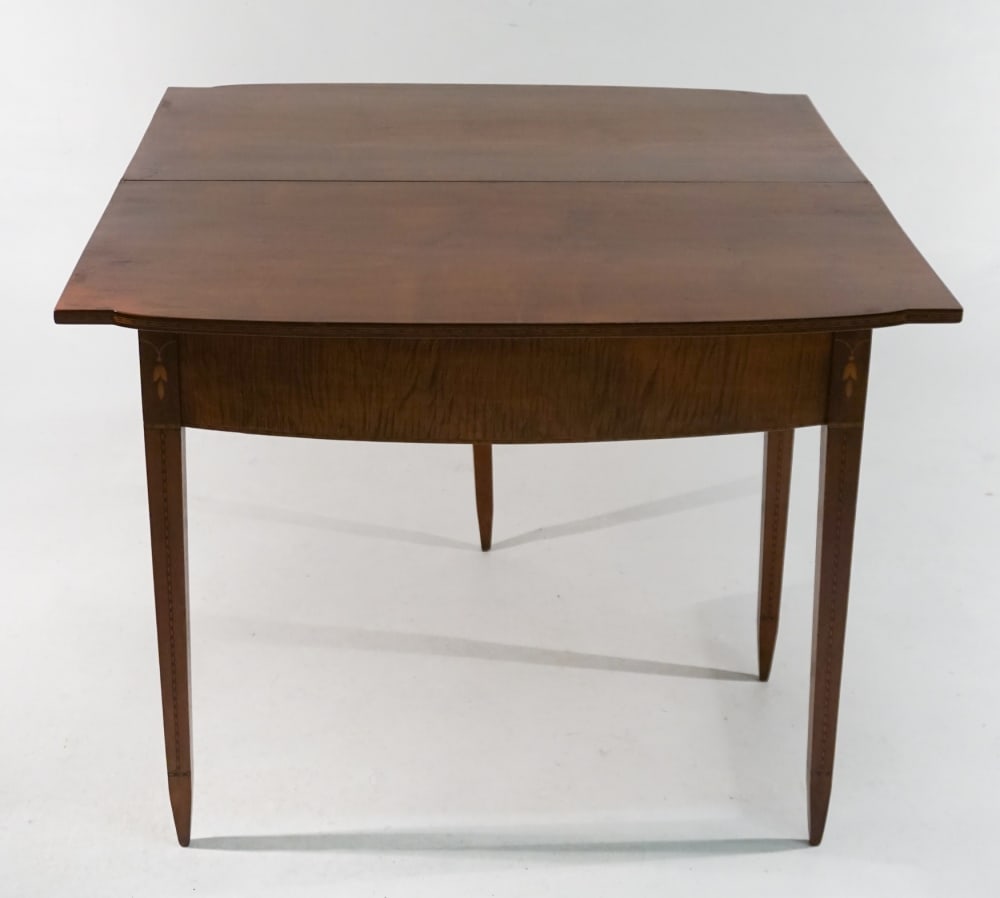 Very Fine American Federal Inlaid & Tigered Grain Mixed Wood Games Table (1 of 15)