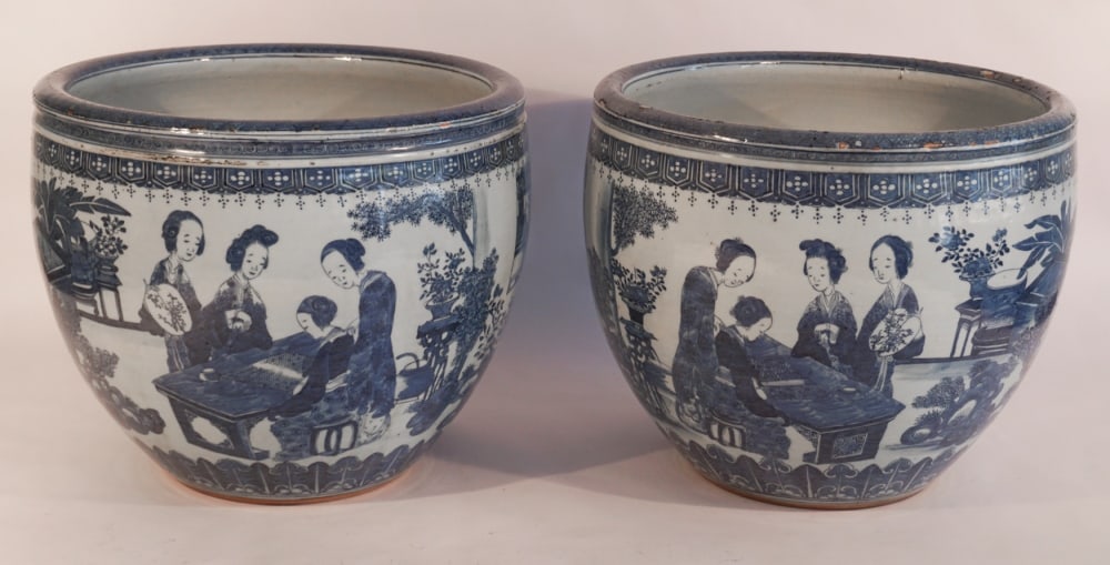 Fine Pair Antique Japanese Porcelain Jars (1 of 6)