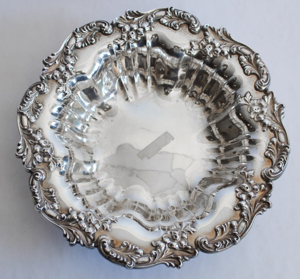 American Sterling Silver Center or Serving Bowl: By Black Starr and Frost. Very nicely formed bowl in well kept condition throughout. W11" W2 1/2" 373 grams standard Sold from the collection of a Charlotte, North Carolina lady.