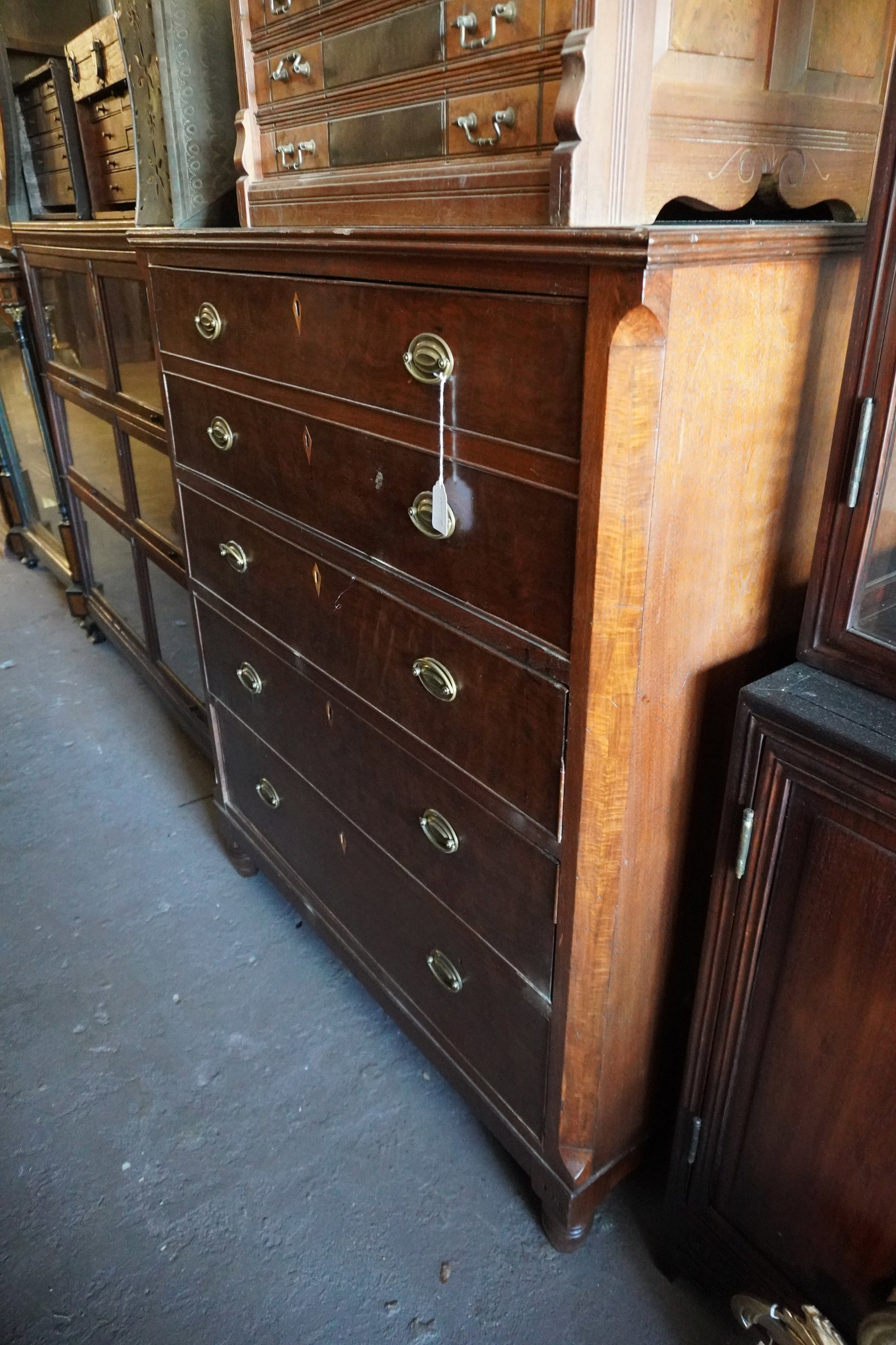 Southern Federal Inlaid Walnut Butlers Desk: Circa 1810, likely Georgia Piedmont. The piece has a very well figured top over nicely trimmed edge over the upper drawer which are false double drawers and open the very nicely appointed interior and
