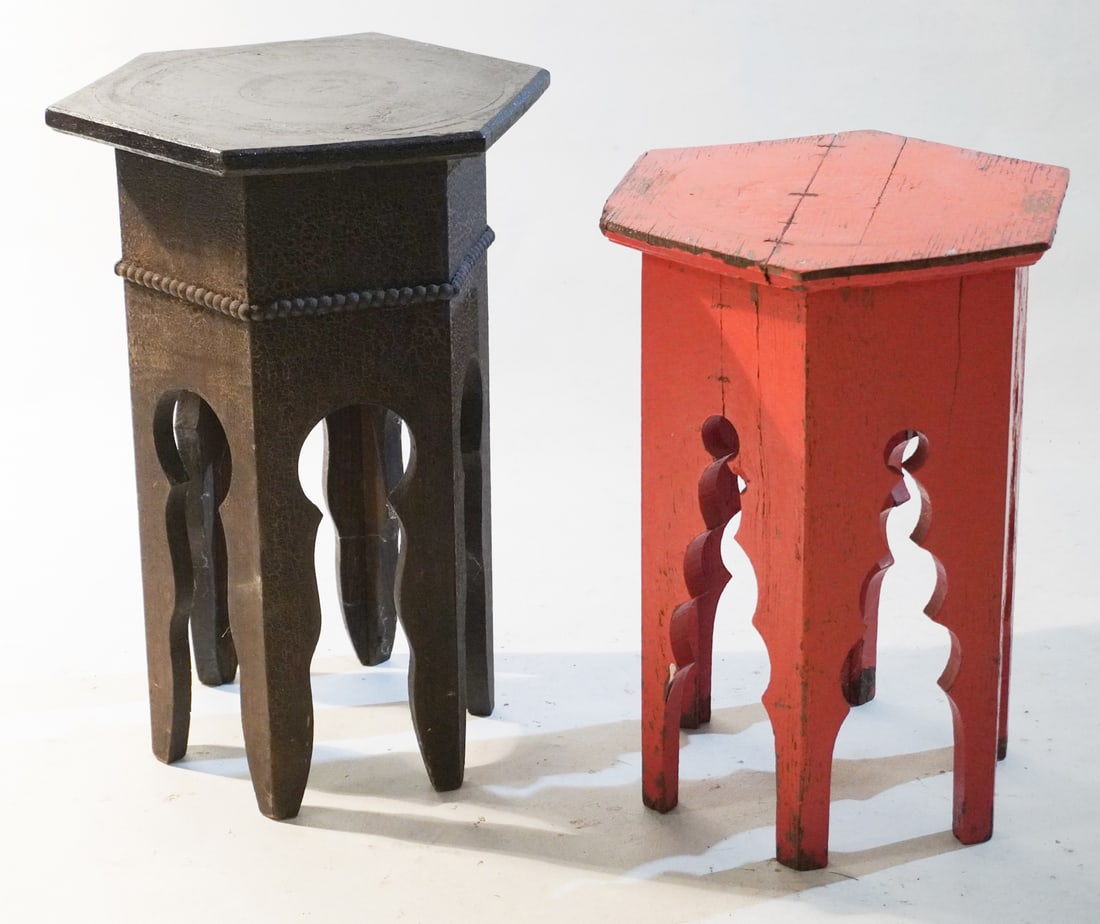 Near Pair Antique Arts & Crafts Period Side Tables (1 of 2)