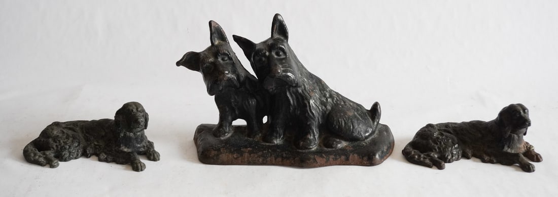 Collection Antique Cast Iron Dog Door Stops (1 of 2)