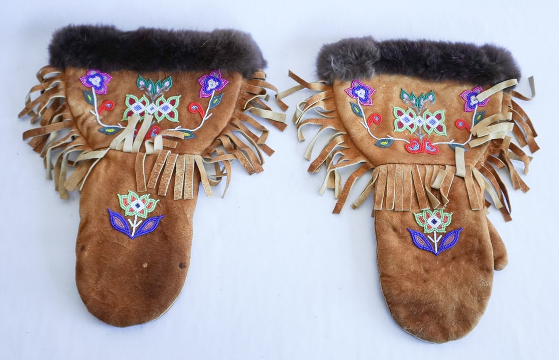 Vintage Handcrafted Native American Mittens (1 of 4)