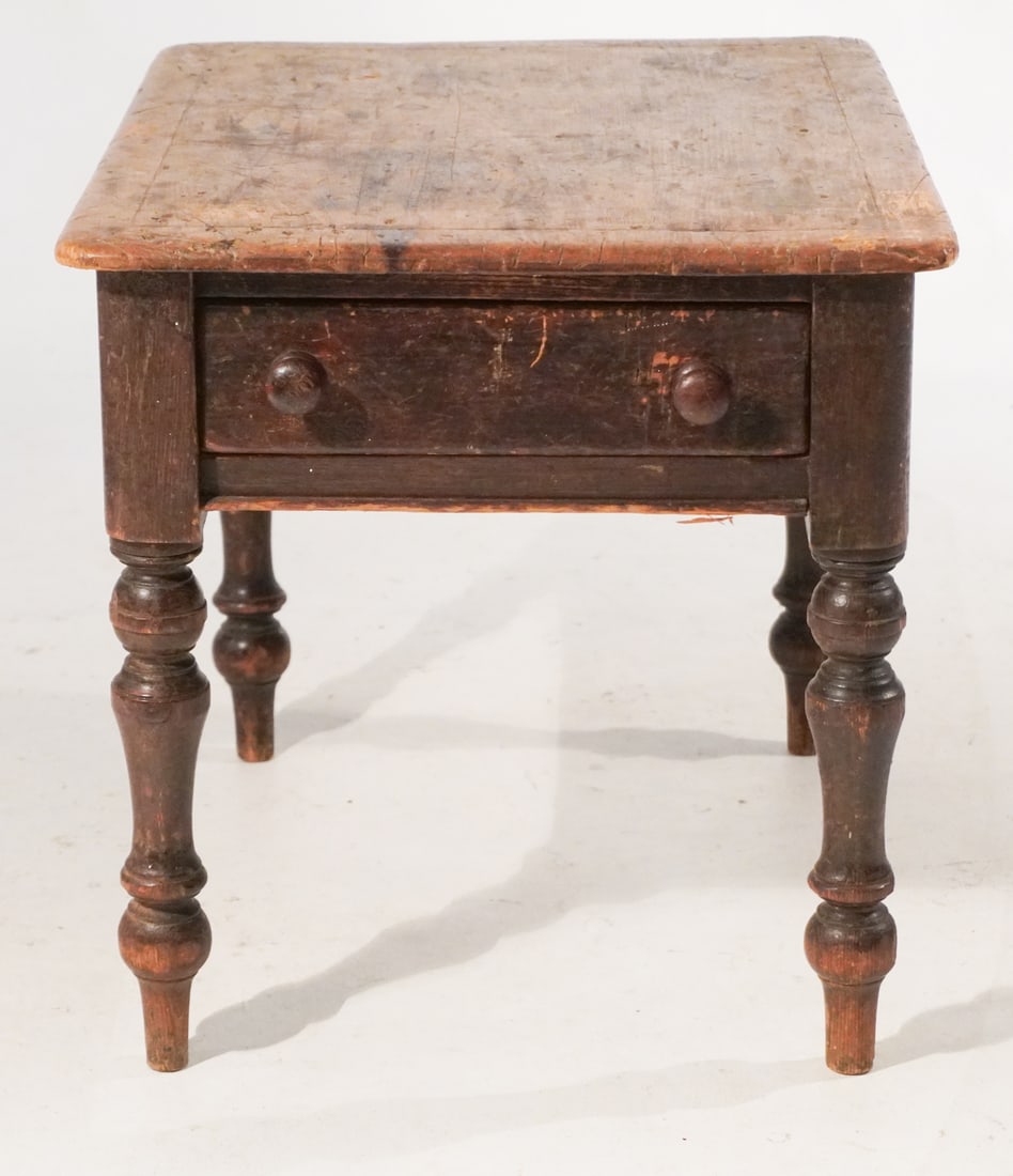 Handsome Country Sheritan Pine Side Table (1 of 4)